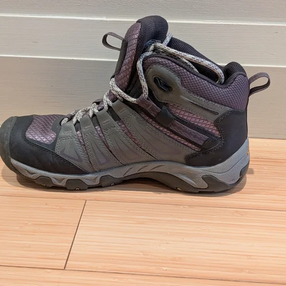Keen Oakridge Women's Waterproof Hiking Boots - Picture 5 of 11